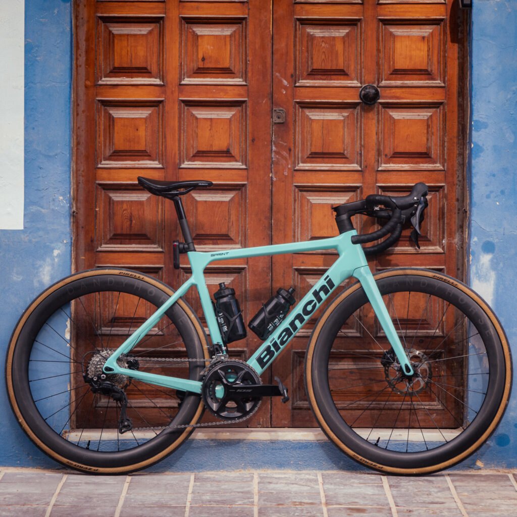 Dandy Horse ARX 55 na rowerze Bianchi