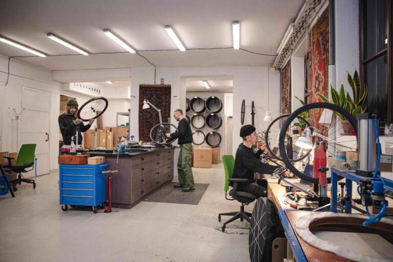 Dandy Horse wheelbuilding workshop